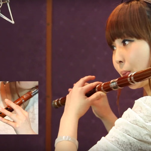 女王虐睪丸sm残忍视频
